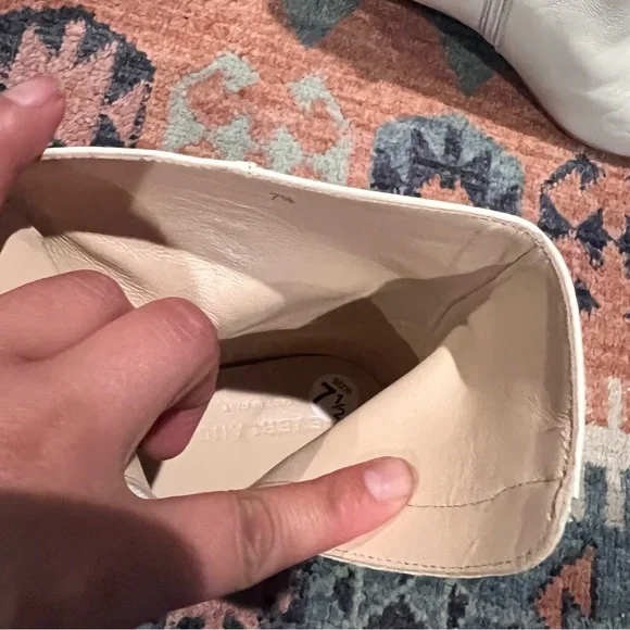 Everlane The Editor Kitten Heel boots - Picture 9 of 9